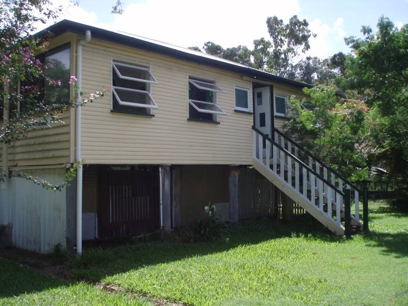 Land Bank! House on 2 Titles for the price of 1!!! Picture 1