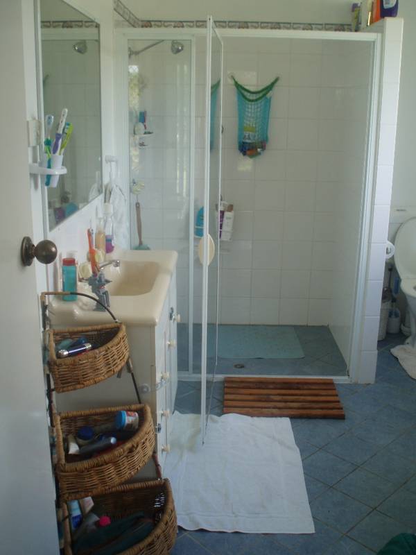 Country Shack with 6 Acres Picture 3