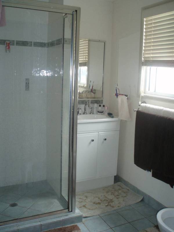 Unique Modern Home Picture 3