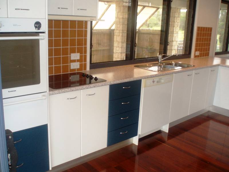 Superbly Presented Property Picture 3