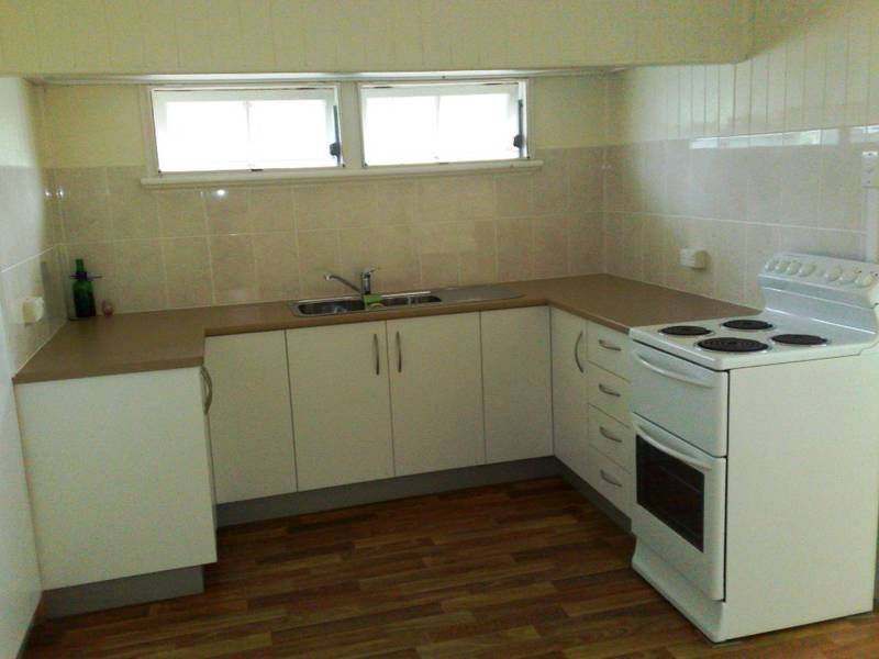 Great Location & Priced to Sell Picture 2