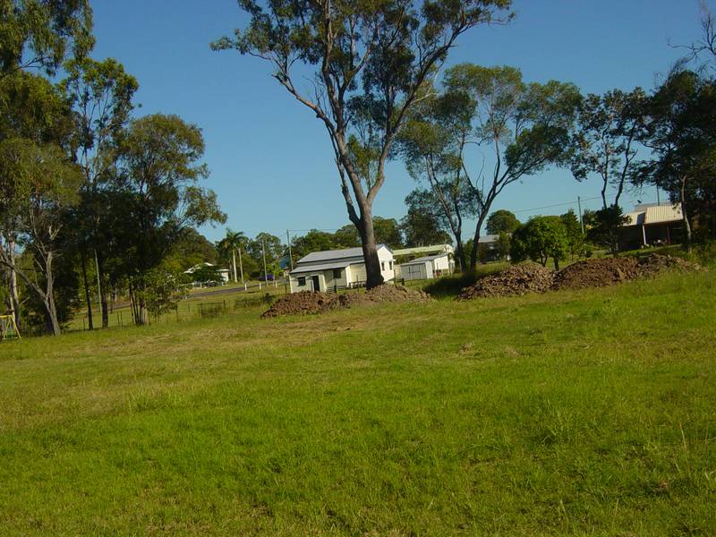 Howard 1233m2 Raised & Level Picture 2