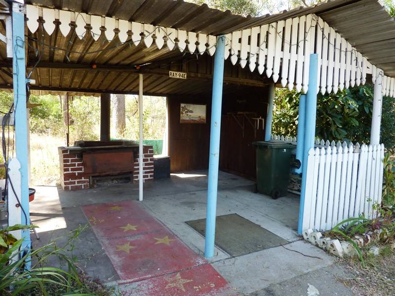 Shed home on 1/4 Acre, LOOK ONLY $118k Picture 3