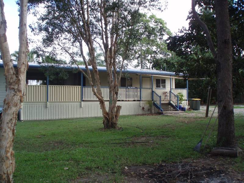 Modern Home on Half an Acre! Picture 1