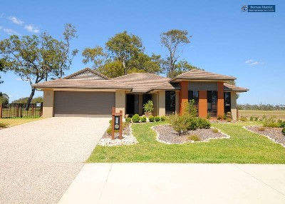 Awesome Stylish Residence Within Reach of the Beach! Picture Awesome Stylish Residence Within Reach of the Beach! Picture