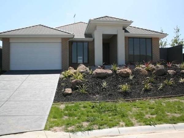 Brand new family home in Lakeside, 4 Plus Study Picture 1