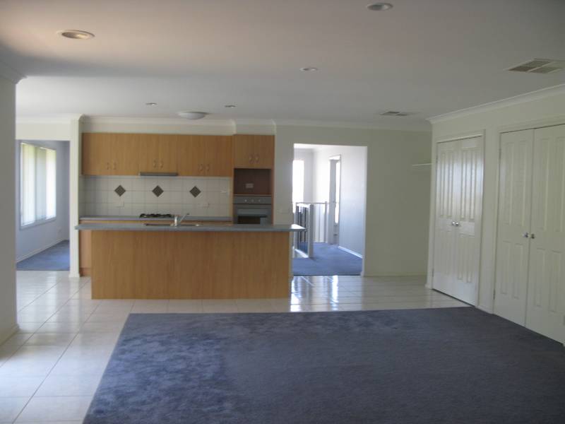 5 Bedrooms & 3 Bathrooms with spectacular views Picture