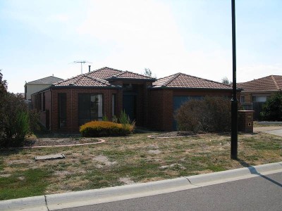 Spacious 4 Bedroom in sort after area Picture