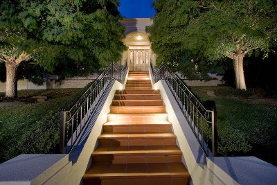 A Home of Distinction Picture