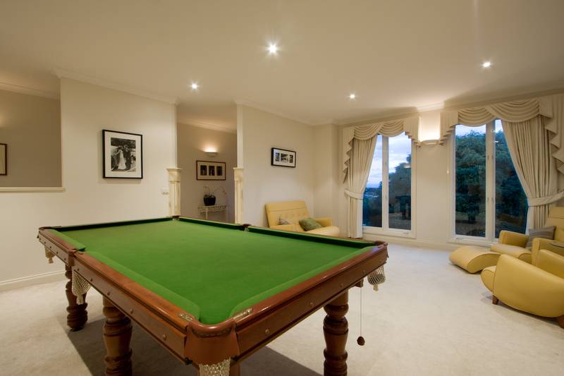 A Home of Distinction Picture 2