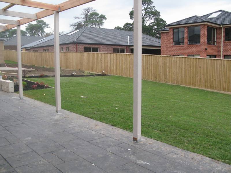 Brand new 4 Bedrooms with spacious living areas Picture