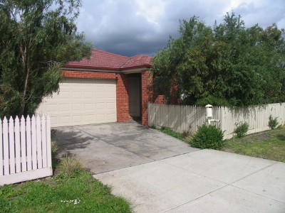 Neat and tidy compact home Picture Neat and tidy compact home Picture