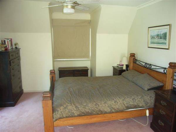 Charming Four Bedroom House Picture 1