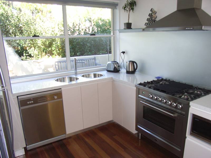 Townhouse In The Heart of Avalon! Picture Townhouse In The Heart of Avalon! Picture