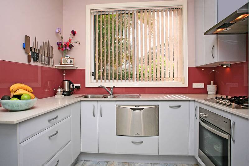 OFFERS INVITED - MUST SELL! Picture 2