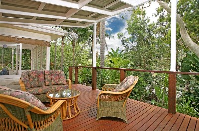 Stylish Home - Close to everything! Picture