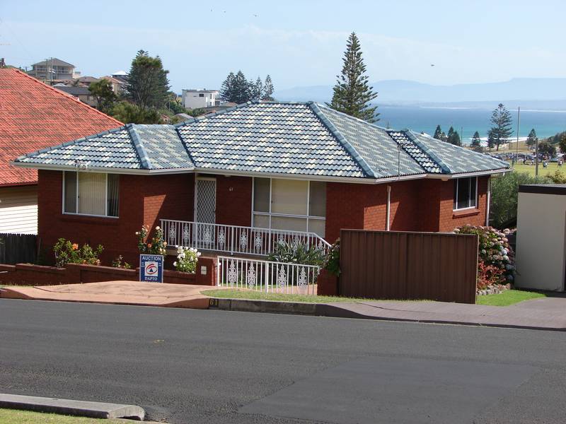 The Beach Is Within Reach! Picture 1