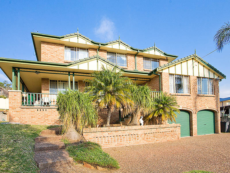 Glorious Lake Views Picture 1