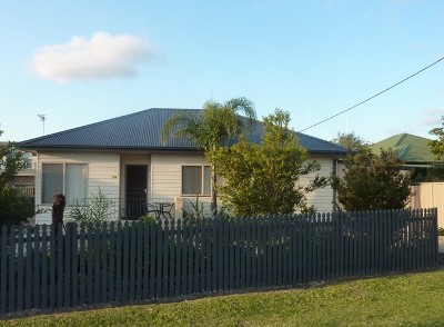 Walk to just about Everything! Picture Walk to just about Everything! Picture