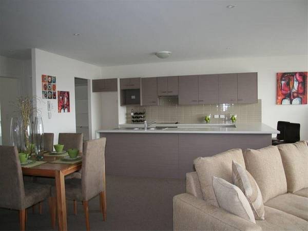 HUNTER CENTRAL Picture 2