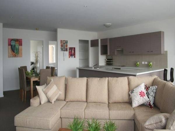 HUNTER CENTRAL Picture 1