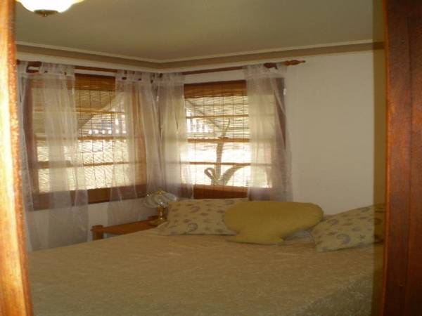 CUTE AS A BUTTON Picture