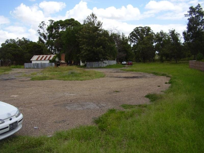 VACANT LAND Picture 1