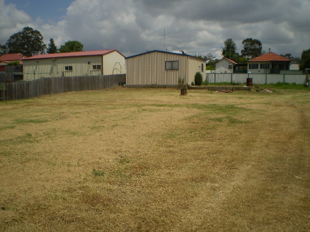 VACANT BLOCK Picture 1