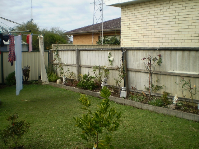 TIME TO SELL! Picture 1