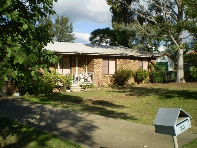 DECEPTIVE IN SIZE Picture