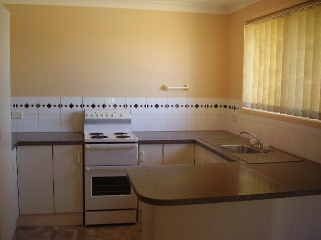 NEAT AND SWEET Picture 2