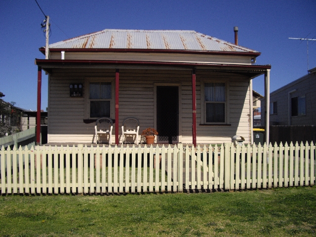 COTTAGE CUTIE Picture 2