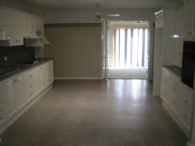 A WONDERFULL PACKAGE! Picture 1