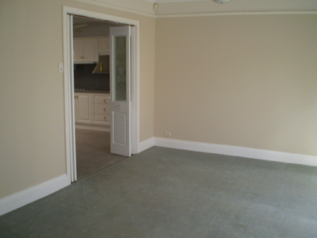 A WONDERFULL PACKAGE! Picture 2