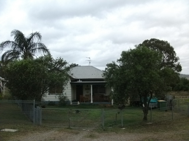 MUST SELL! Picture 2