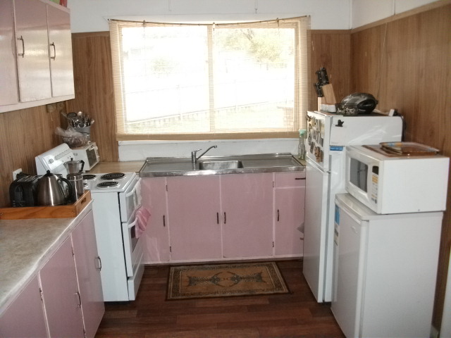 MUST SELL! Picture 3