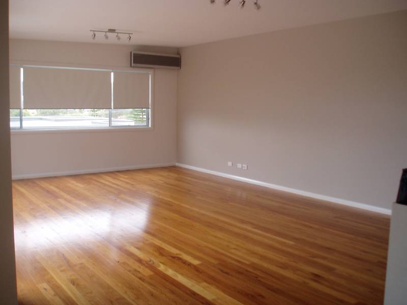 Modern Townhouse Picture 2