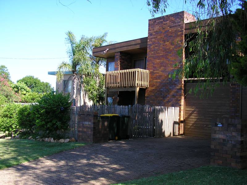 FLYNNS BEACH AREA Picture 1