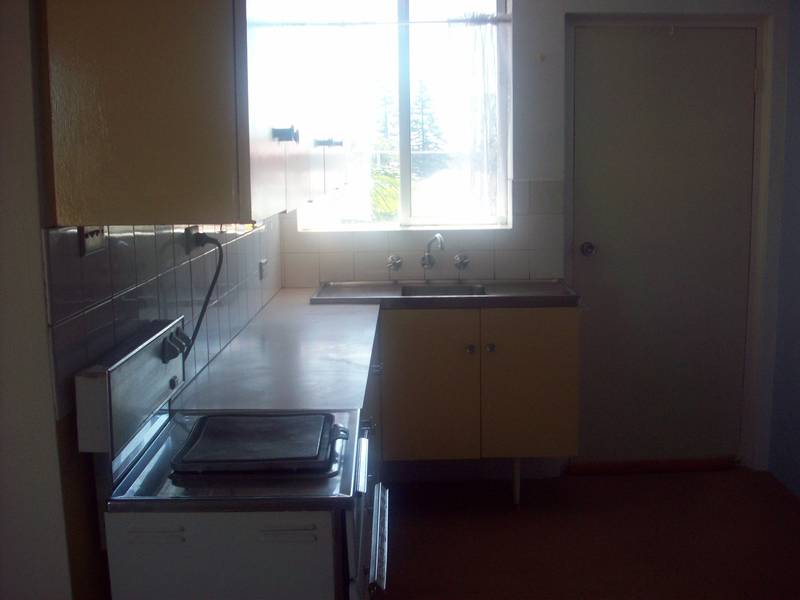 Sea breezes off your balcony! Picture 2