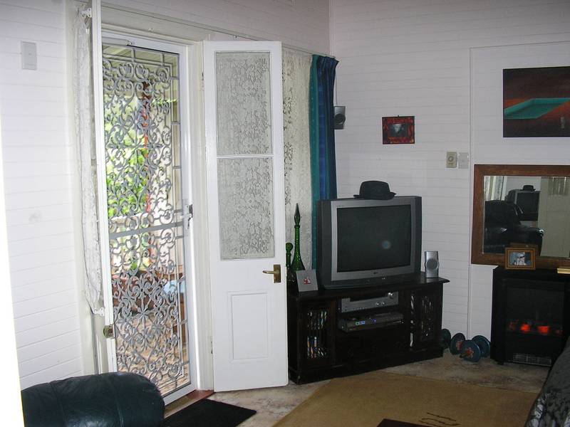 Beach Side Cottage Picture 3