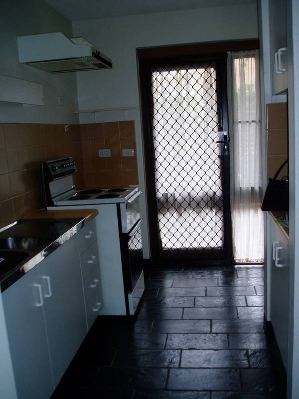 WALK TO SETTLEMENT CITY Picture 2