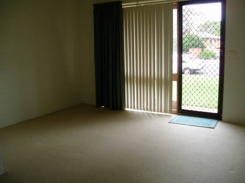 WALK TO SETTLEMENT CITY Picture 3