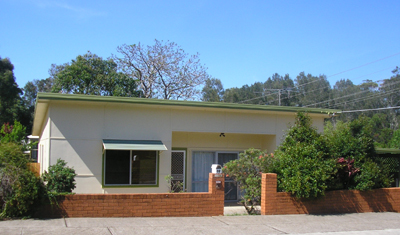 Beach Side Cottage. Picture 1