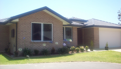 Level, Young, Modern - Better Than New! Picture 1