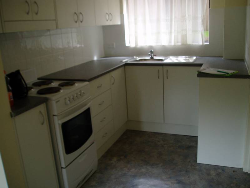 So close to town! Picture 2