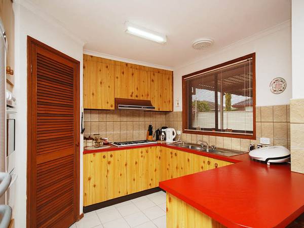 Don't Under Estimate Picture