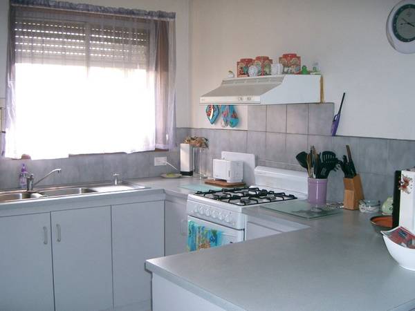 Investors Take Note Picture