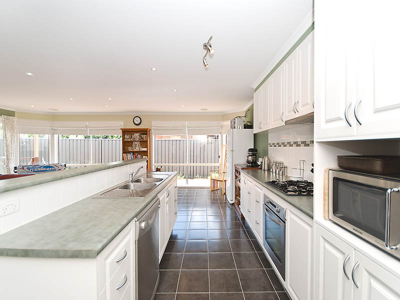 MORE THAN MEETS THE EYE! Picture MORE THAN MEETS THE EYE! Picture