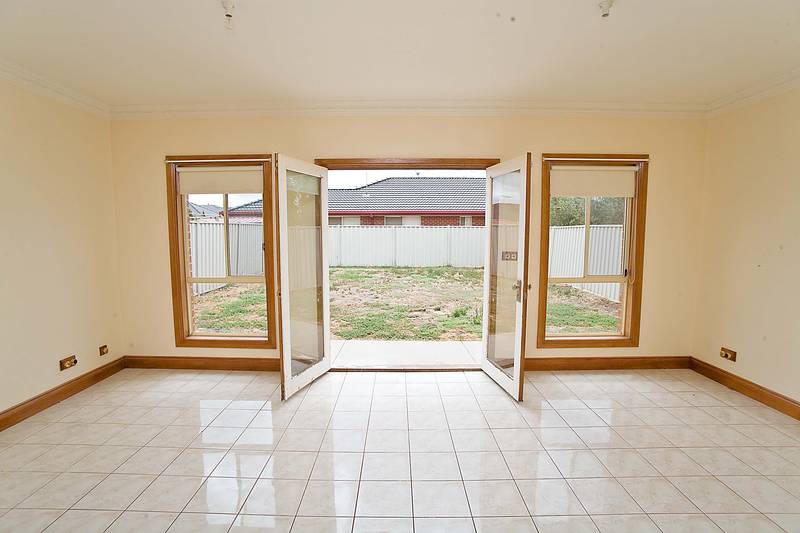 WHAT A CLASSIC!!! Picture 3