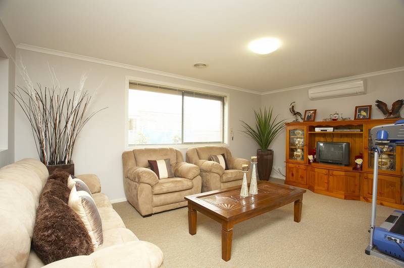 The Buyer Who Wants More!!! Picture 2